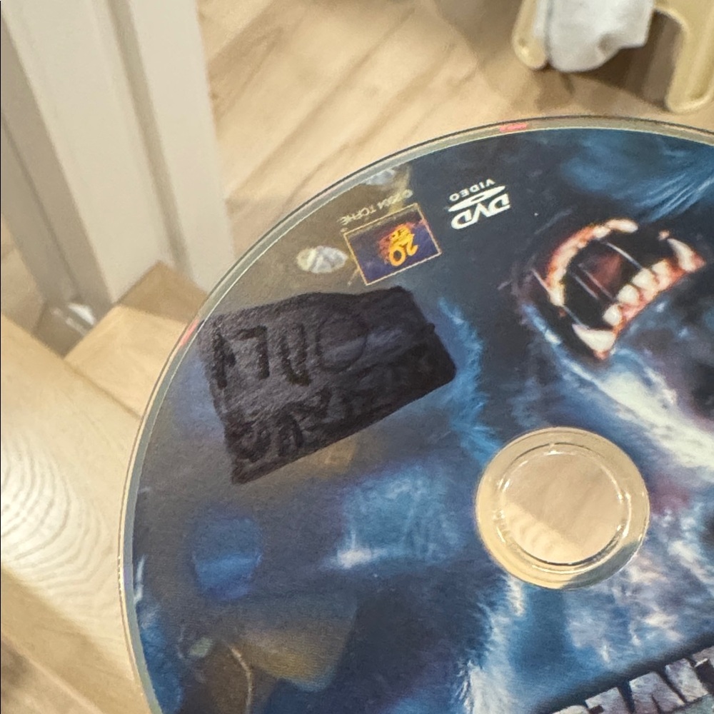 King Kong Lives DVD - Picture 5 of 5